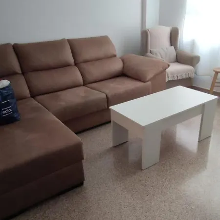Alicante Apartment דירה *