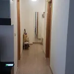 Alicante Apartment דירה *