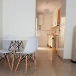 דירה Alicante Apartment *